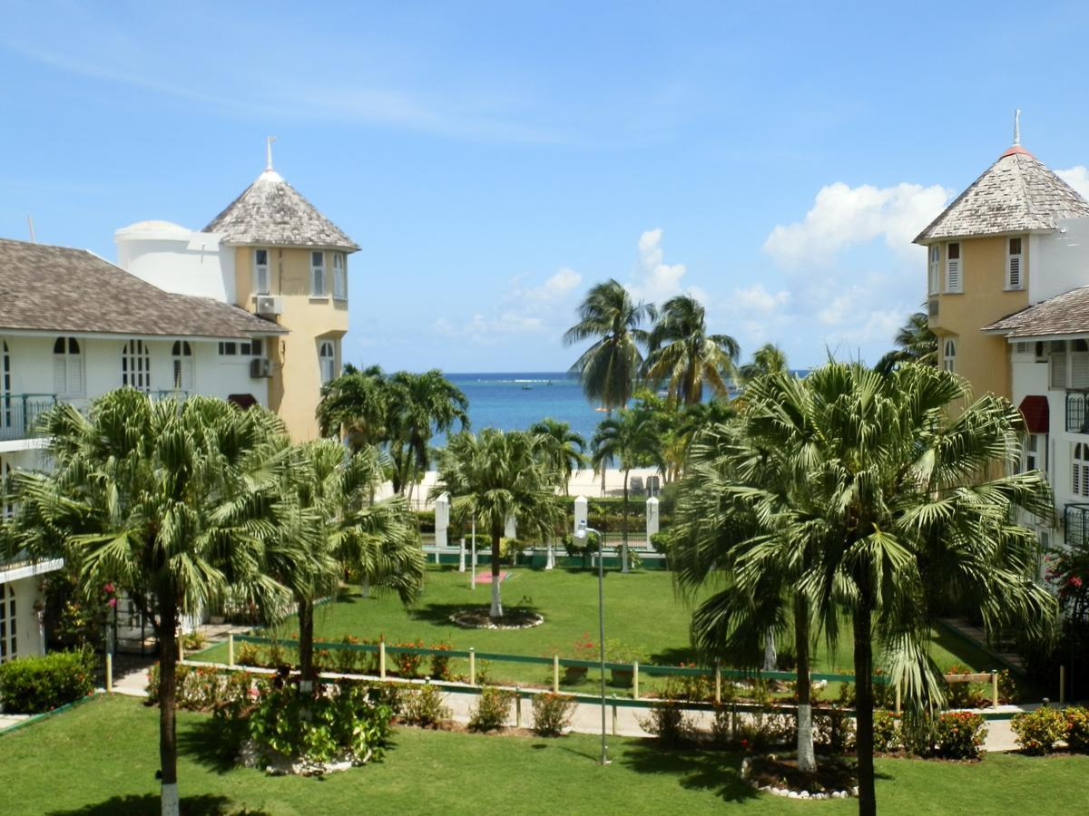 Sandcastles Beach Resort Ocho Rios Exteriör bild