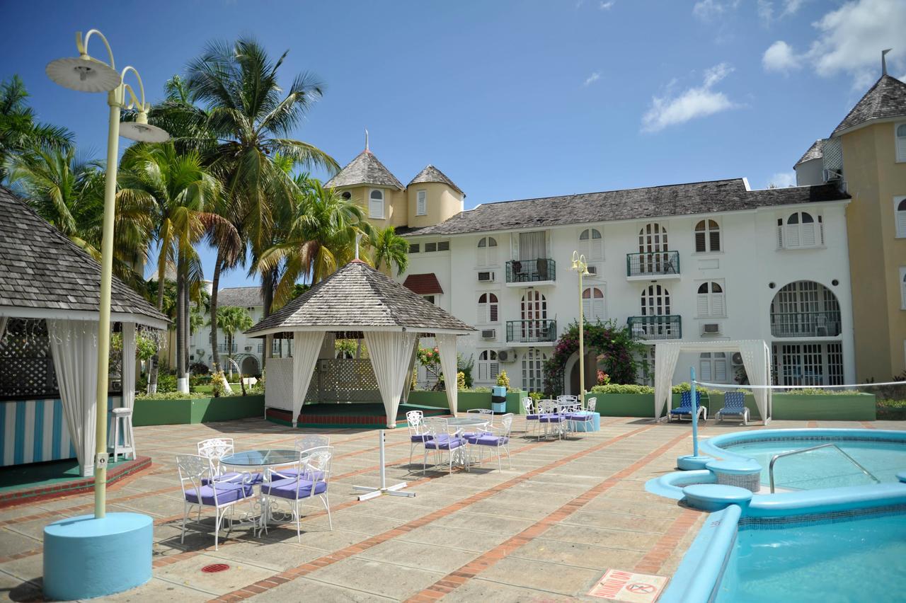 Sandcastles Beach Resort Ocho Rios Exteriör bild