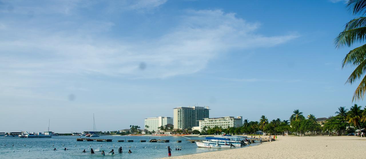 Sandcastles Beach Resort Ocho Rios Exteriör bild